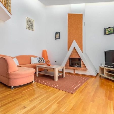 Apartment Villa Nera Pula Dış mekan fotoğraf