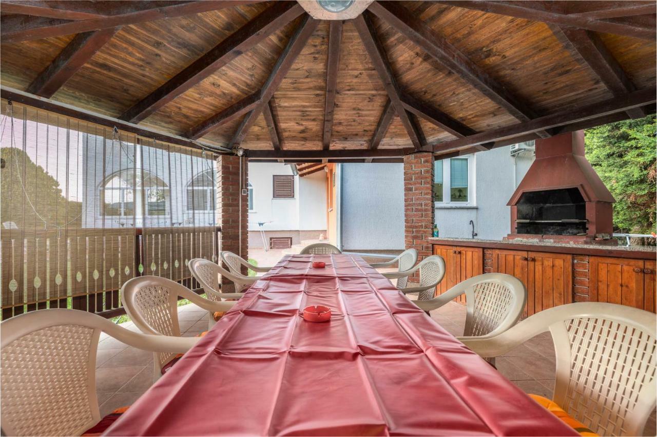 Apartment Villa Nera Pula Dış mekan fotoğraf