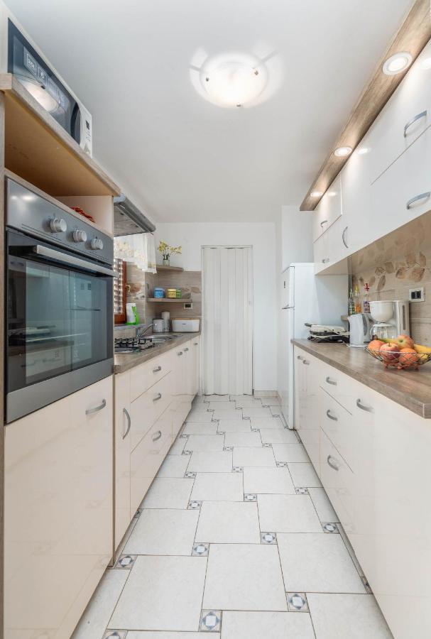 Apartment Villa Nera Pula Dış mekan fotoğraf
