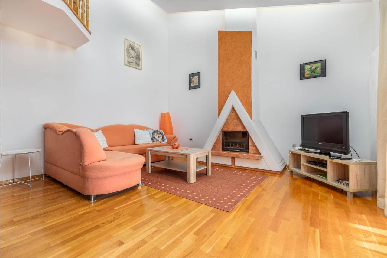Apartment Villa Nera Pula Dış mekan fotoğraf